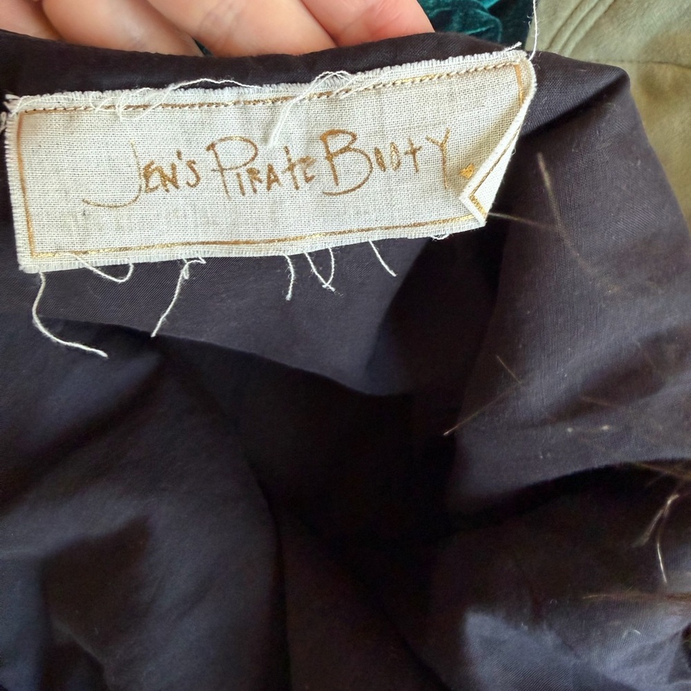 Jen's Pirate Booty Black Magic Mini Obsidian - Picture 8 of 10
